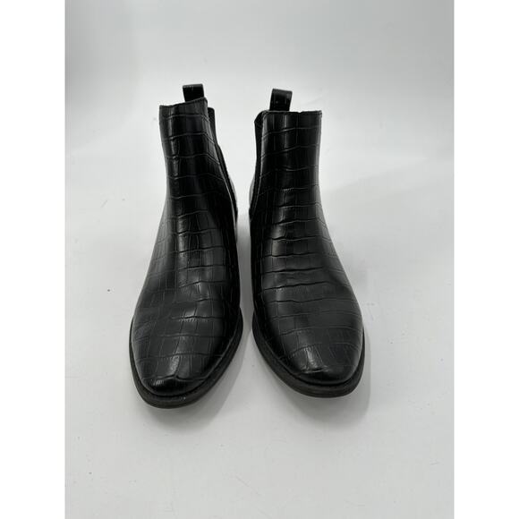 DOLCE VITA Tristan Chelsea Boots in Black Textured Leather // 8.5 - Picture 3 of 10